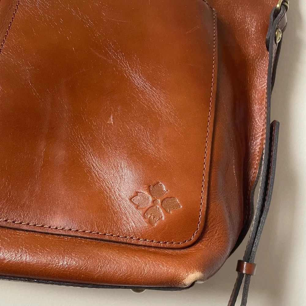 Patricia Nash⚡️XL Heritage Marseille Burnished Convertible Crossbody Tote - Picture 8 of 16